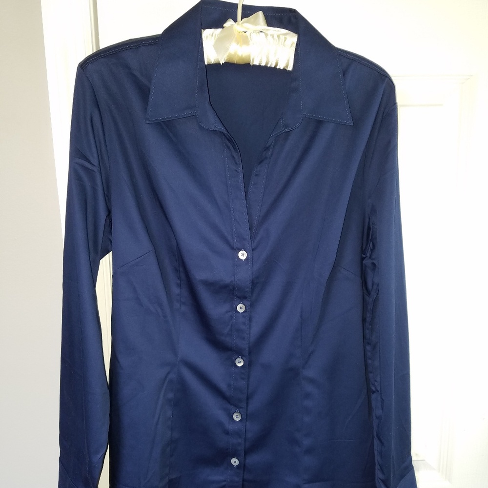 NWOT Banana Republic long sleeve button down shirt